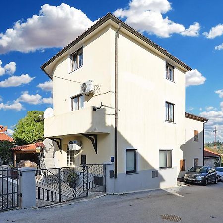 Apartments Jadranka 1279 Pomer Luaran gambar