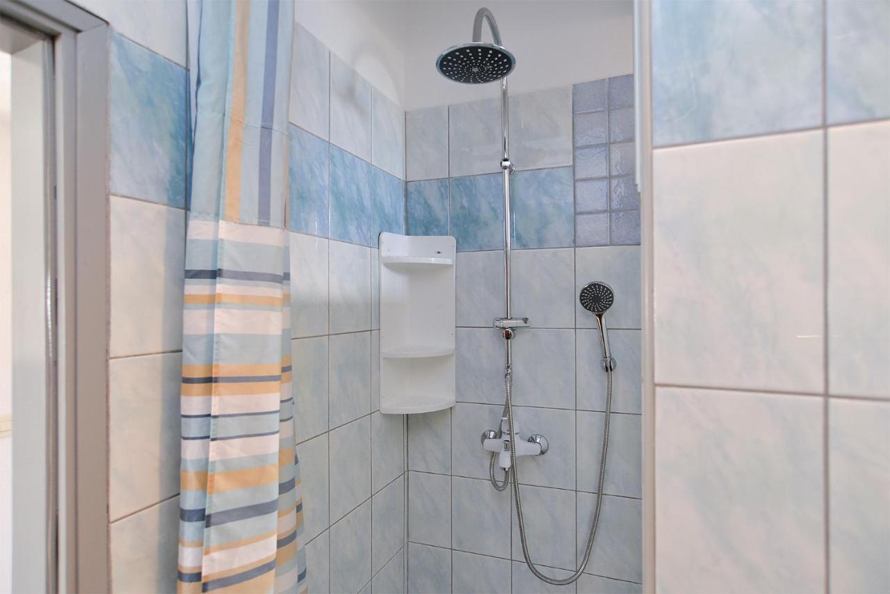 Apartments Jadranka 1279 Pomer Luaran gambar