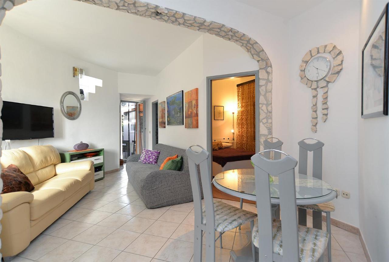 Apartments Jadranka 1279 Pomer Luaran gambar