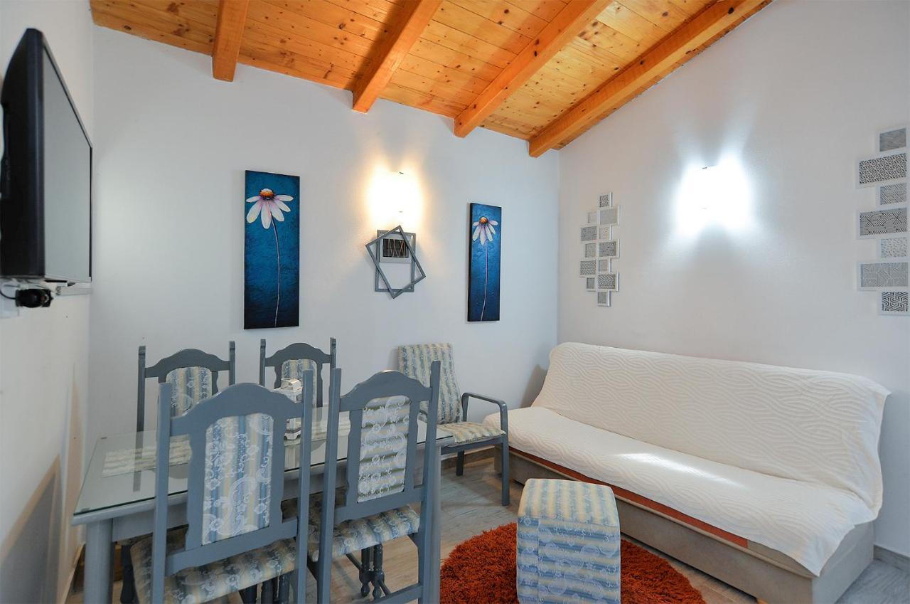 Apartments Jadranka 1279 Pomer Luaran gambar