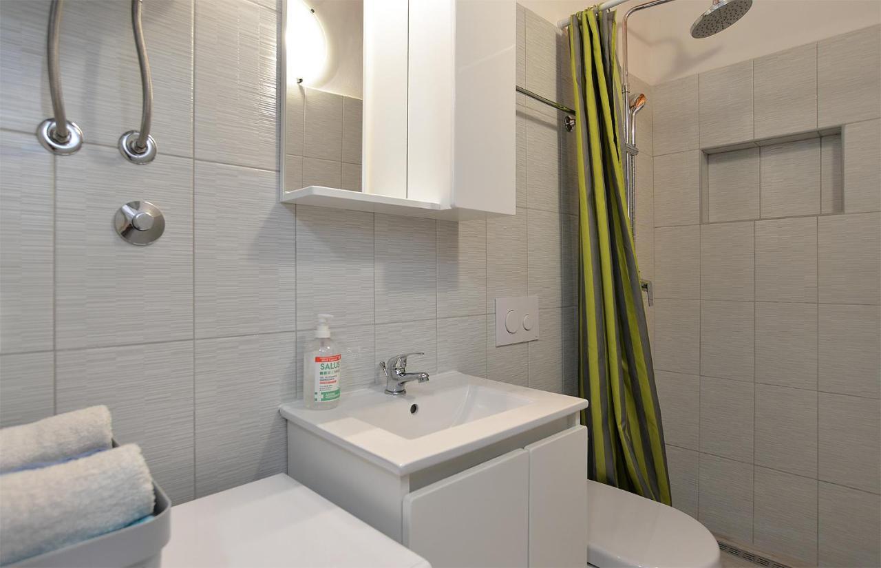 Apartments Jadranka 1279 Pomer Luaran gambar